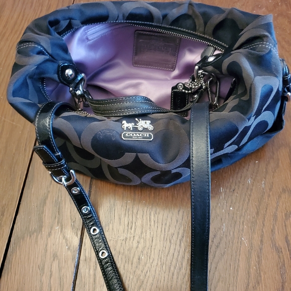 Coach - Picture 3 of 9